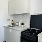 Lejlighed Brand New With Self Check In - Spital Fundeni -dragonul Rosu *