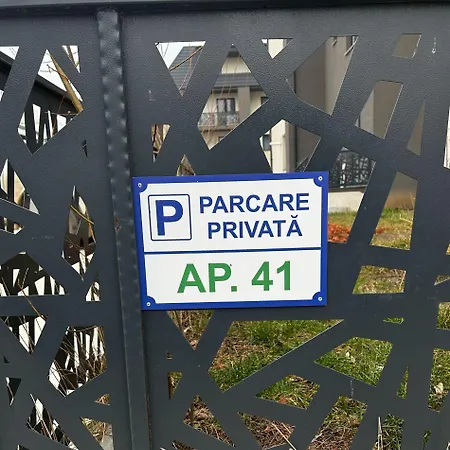 Brand New With Self Check In - Spital Fundeni -dragonul Rosu